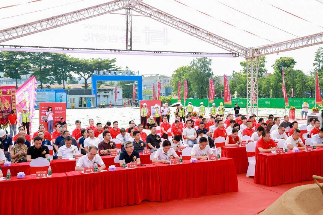 1757991767659470.jpg EOSR8835.jpg